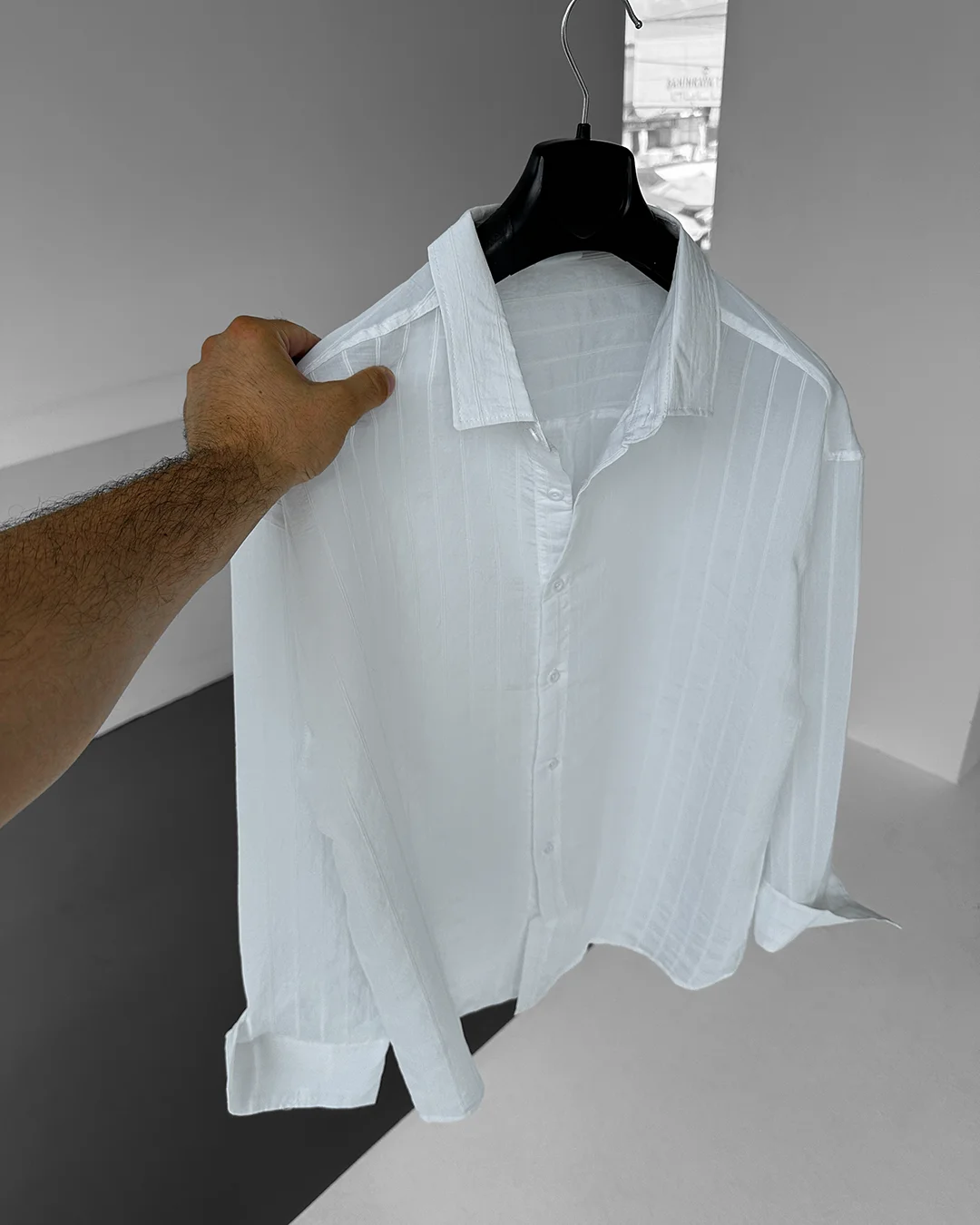 IMG_9229 Beyaz İnce Çizgili Rahat Kalıp Modal Oversize Gömlek