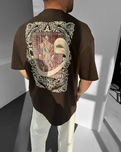 Kahverengi Oversize Sırtı Halı Nakışlı Premium Vintage Tişört
