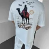 Beyaz Çöl ve Deve Nakışlı Premium Oversize T-Shirt